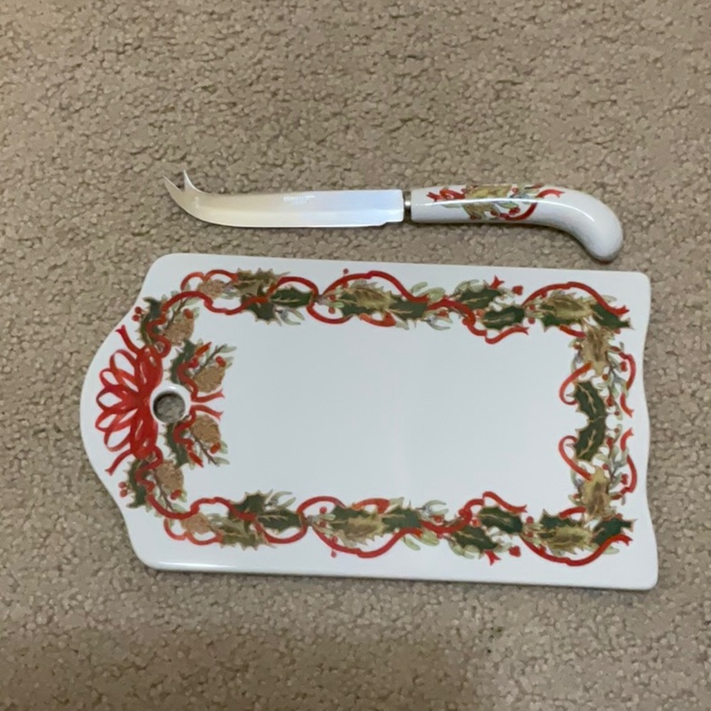 Christmas cheese tray and knife